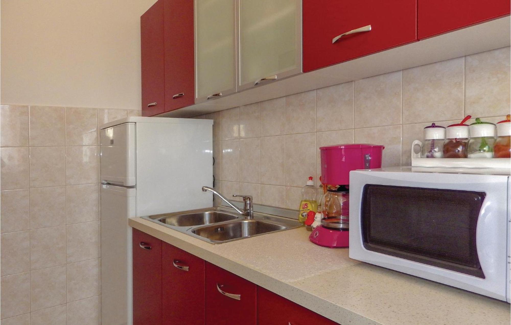 Amazing Apartment In Porec With Kitchen Exterior photo